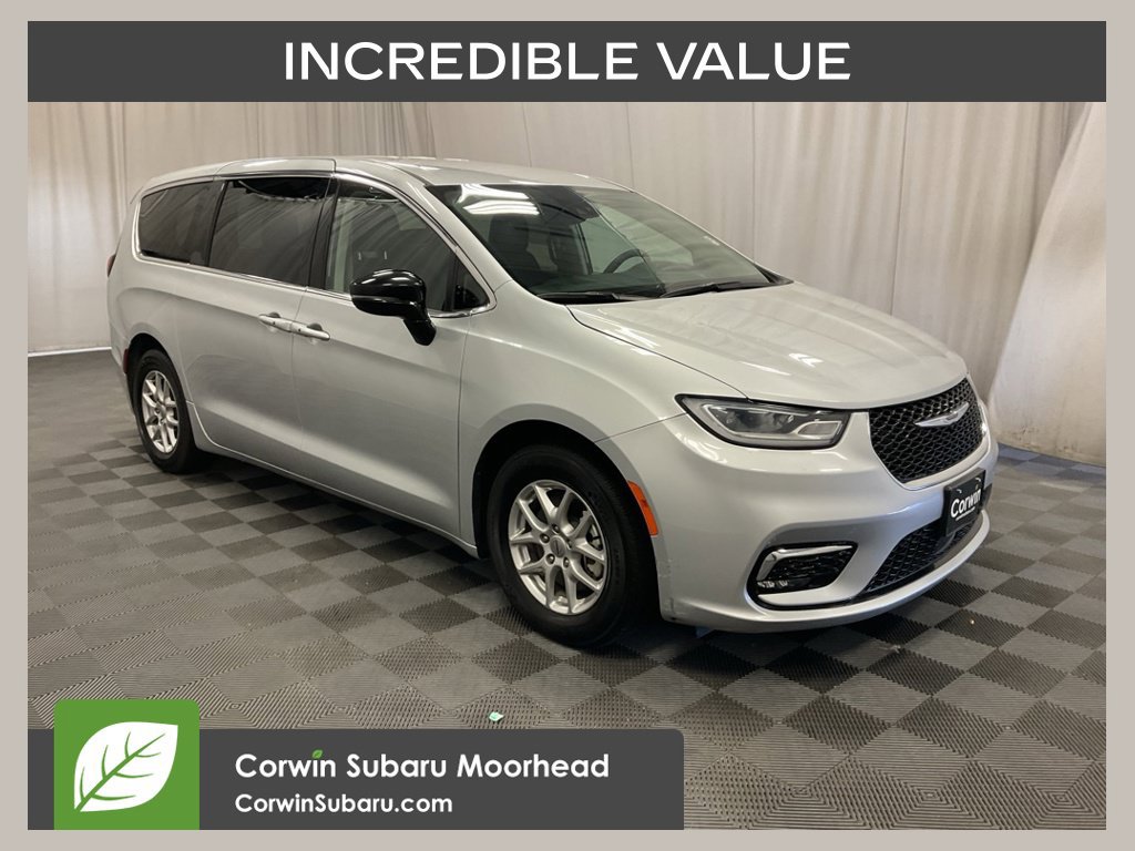 Used 2024 Chrysler Pacifica Touring-L FWD image 1