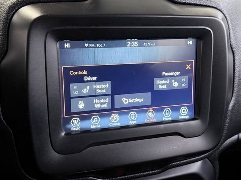 Certified 2020 Jeep Renegade Altitude image 26