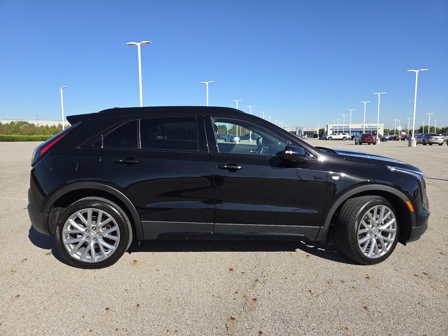 Used 2023 Cadillac XT4 Sport AWD/4WD image 19