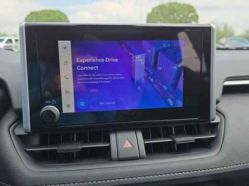 Used 2025 Toyota RAV4 LE image 21