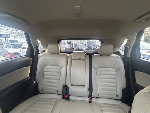 Used 2023 Ford Edge SEL image 20