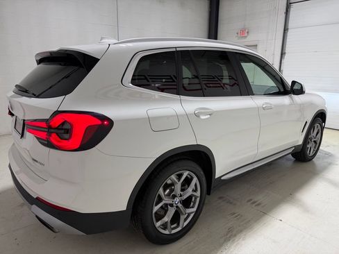 Used 2024 BMW X3 xDrive30i AWD/4WD image 9