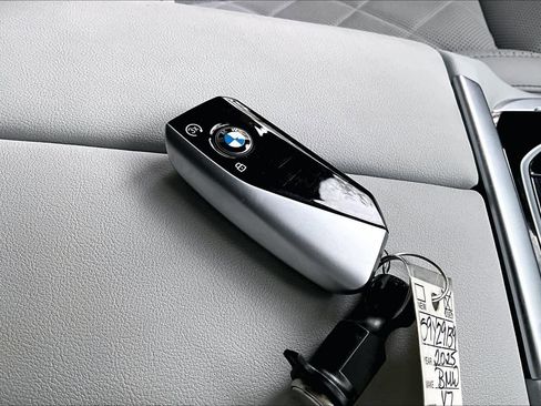 Used 2025 BMW X7 xDrive40i w/ Executive Package AWD/4WD image 14