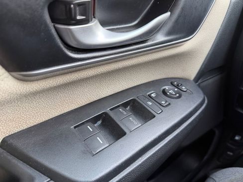Used 2020 Honda CR-V EX image 27