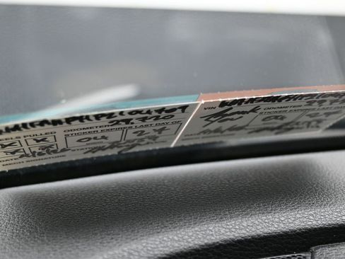 Used 2023 Audi Q5 2.0T Prestige w/ Prestige Package image 11