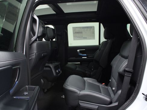 New 2026 Ford Expedition Platinum w/ Stealth Appearance Package image 13
