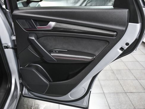 Used 2022 Audi SQ5 Premium Plus w/ Premium Plus Package image 14