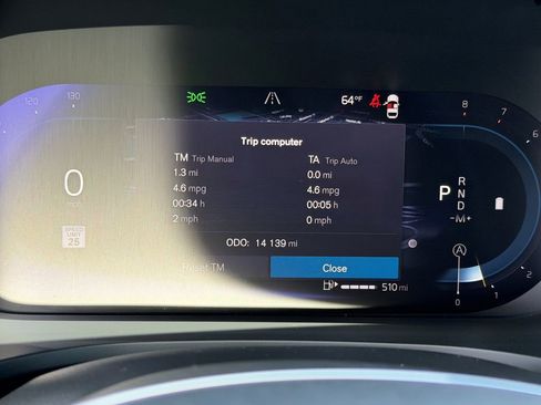 Used 2024 Volvo V60 B5 Cross Country Plus image 35