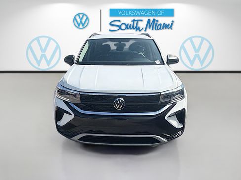 Used 2023 Volkswagen Taos S FWD image 2