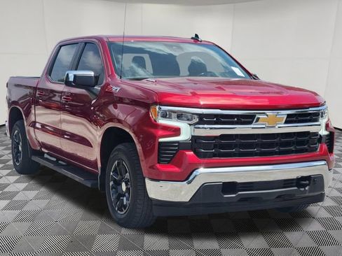 Used 2024 Chevrolet Silverado 1500 LT AWD/4WD image 3