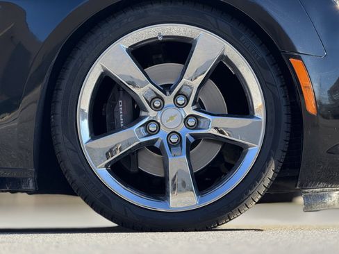 Used 2019 Chevrolet Camaro SS image 18