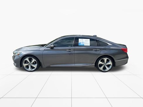 Used 2020 Honda Accord Touring image 4