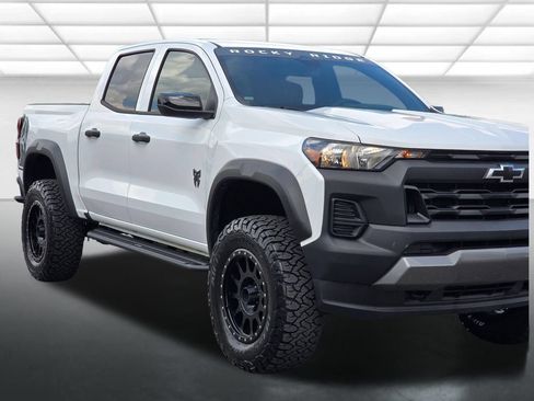 New 2026 Chevrolet Colorado Trail Boss AWD/4WD image 40