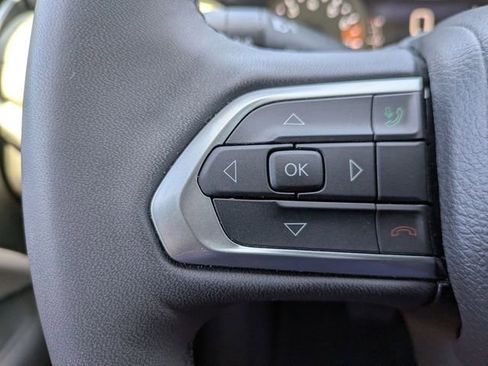 Used 2025 Jeep Compass Limited image 14