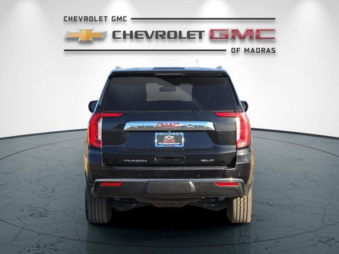 Used 2024 GMC Yukon SLT image 4