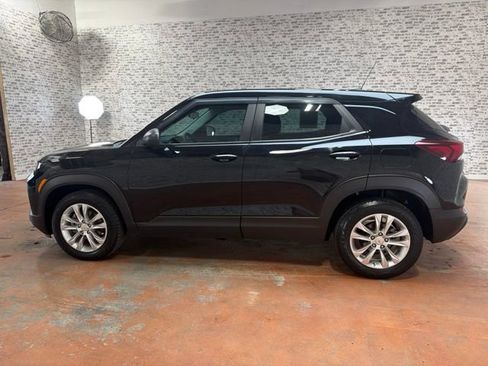Used 2021 Chevrolet TrailBlazer LS FWD image 4