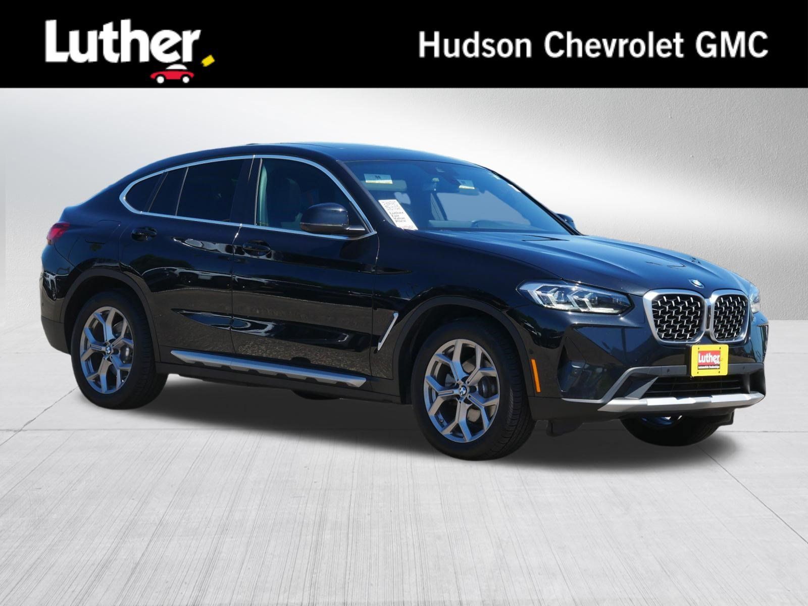 Used 2024 BMW X4 xDrive30i w/ Parking Assistance Package AWD/4WD image 1