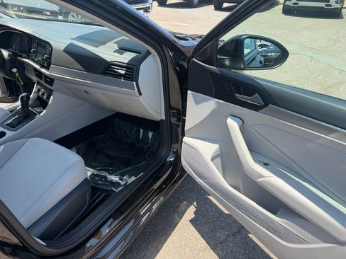 Used 2020 Volkswagen Jetta S FWD image 13