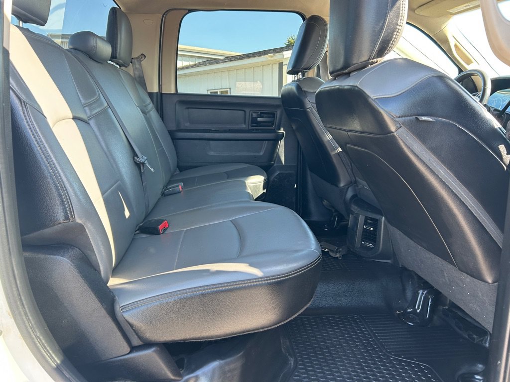 Used 2020 RAM 2500 Tradesman w/ Chrome Appearance Group AWD/4WD image 13
