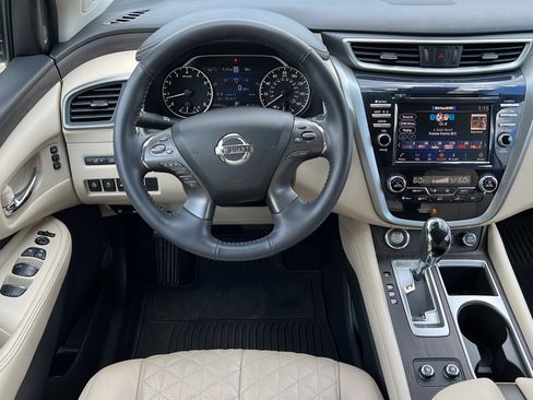 Used 2021 Nissan Murano Platinum w/ Cargo Package FWD image 12