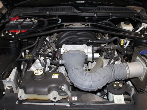 Used 2007 Ford Mustang GT RWD image 10
