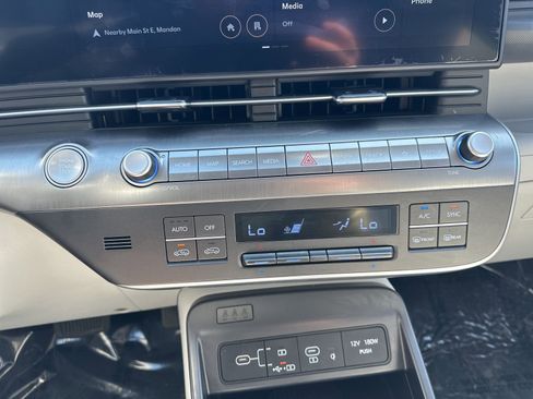 Used 2025 Hyundai Kona Limited AWD/4WD image 71