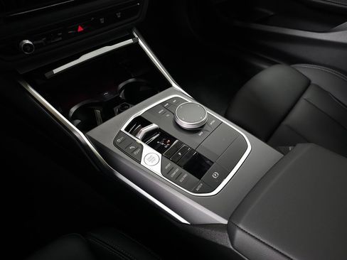 Used 2025 BMW 230i xDrive Coupe w/ Convenience Package image 23