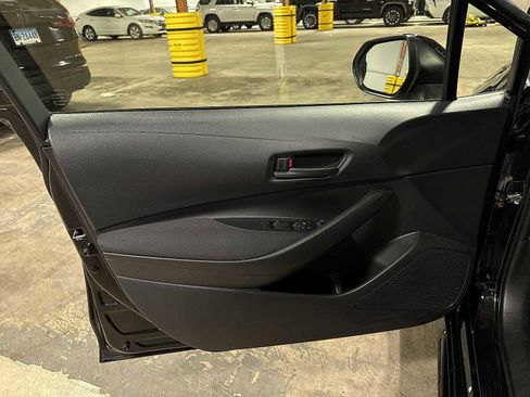 Used 2023 Toyota Corolla LE image 28