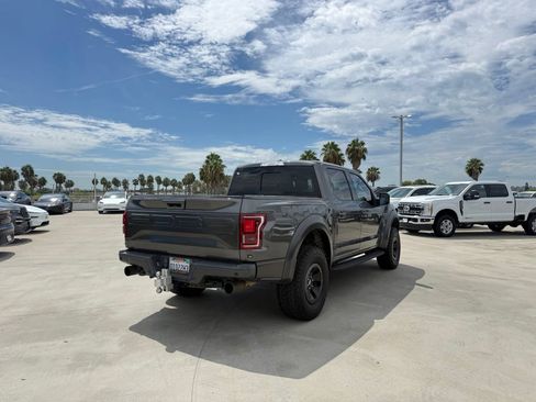 Used 2017 Ford F150 Raptor w/ Equipment Group 802A Luxury AWD/4WD image 3