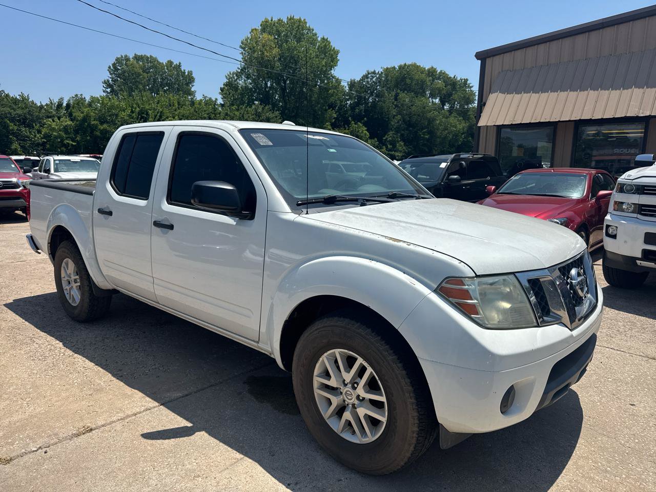 Used 2018 Nissan Frontier SV RWD image 3