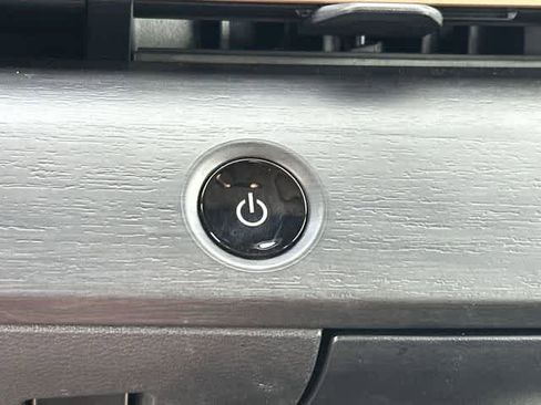 Used 2024 Nissan Ariya AWD image 11