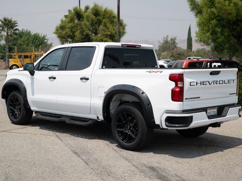 Used 2024 Chevrolet Silverado 1500 Custom w/ Turbomax Blackout Package image 6