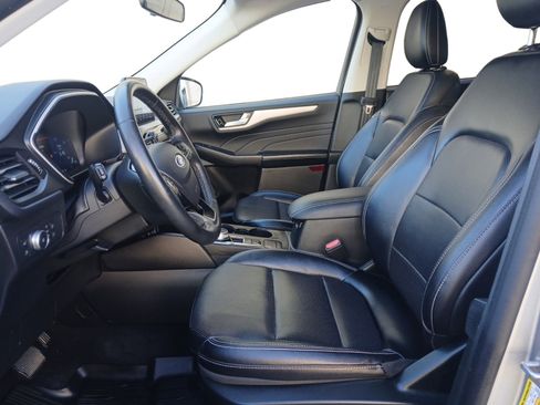 Used 2022 Ford Escape SEL w/ Technology Package image 9