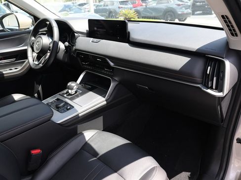 Certified 2026 MAZDA CX-90 3.3 Turbo w/ Preferred Package AWD/4WD image 21