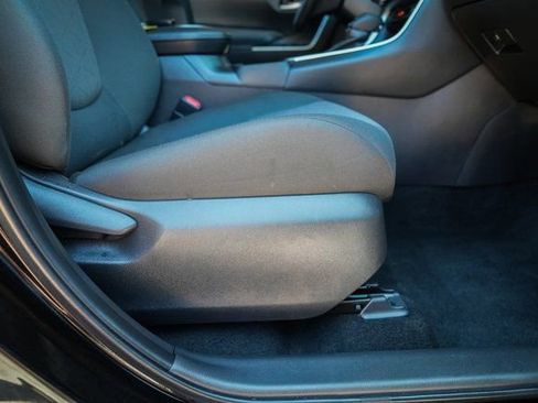 Used 2024 Toyota RAV4 XLE image 31