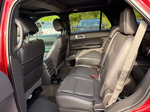 Used 2015 Ford Explorer Sport w/ Equipment Group 401A AWD/4WD image 7