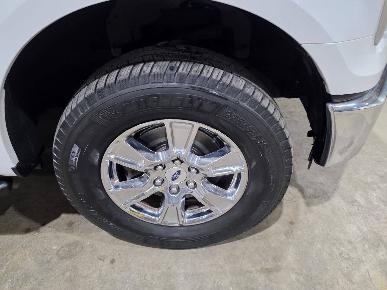 Used 2015 Ford F150 XLT w/ Equipment Group 302A Luxury AWD/4WD image 24