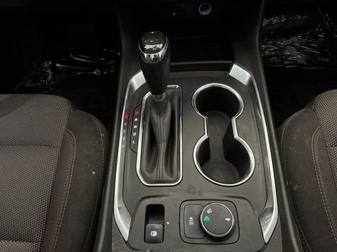 Used 2019 Chevrolet Traverse LT image 25