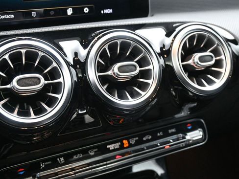 Used 2020 Mercedes-Benz A 220 4MATIC image 6