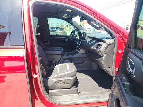 Certified 2024 GMC Yukon XL AT4 w/ Technology Package AWD/4WD image 32