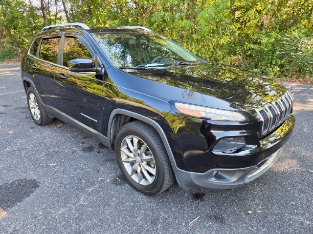 Used 2018 Jeep Cherokee Limited AWD/4WD image 3