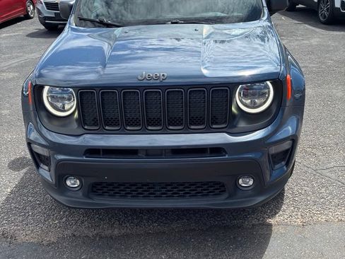 Used 2021 Jeep Renegade Latitude w/ Luxury Group II AWD/4WD image 3