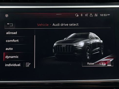 Used 2019 Audi Q8 Prestige w/ Adaptive Chassis Package AWD/4WD image 19