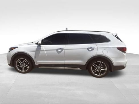 Used 2017 Hyundai Santa Fe Limited FWD image 7