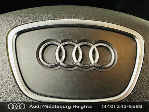 Used 2017 Audi Q5 2.0T Premium Plus w/ Technology Package image 19