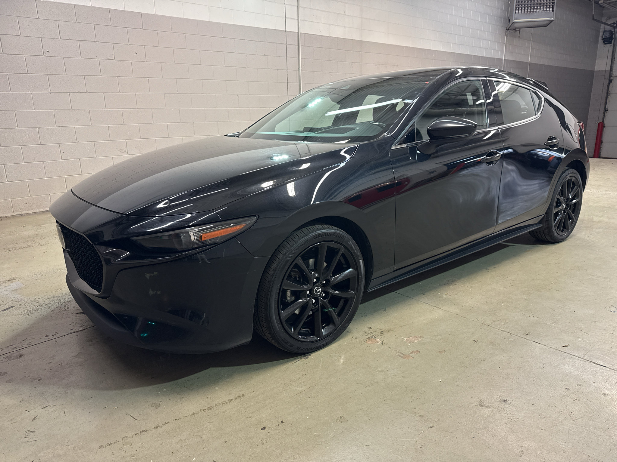 Used 2022 MAZDA MAZDA3 s AWD/4WD image 3