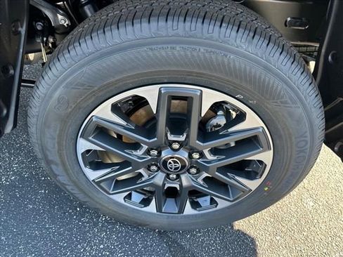 New 2025 Toyota Tundra Limited image 5
