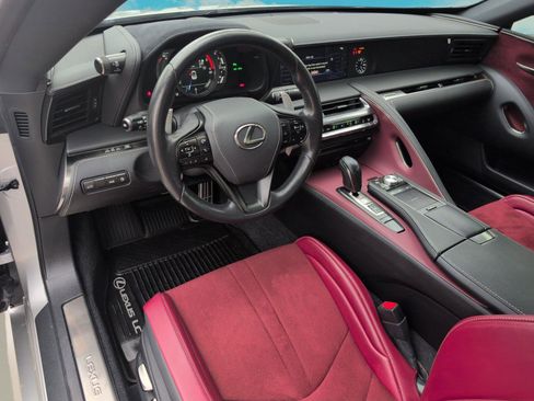 Used 2018 Lexus LC 500 Coupe image 2