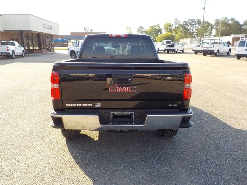 Used 2016 GMC Sierra 1500 SLE w/ Suspension Package, Off-Road image 4