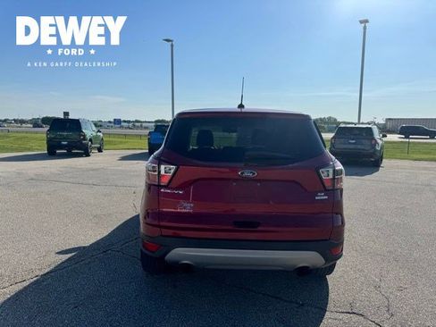 Used 2017 Ford Escape SE FWD image 12